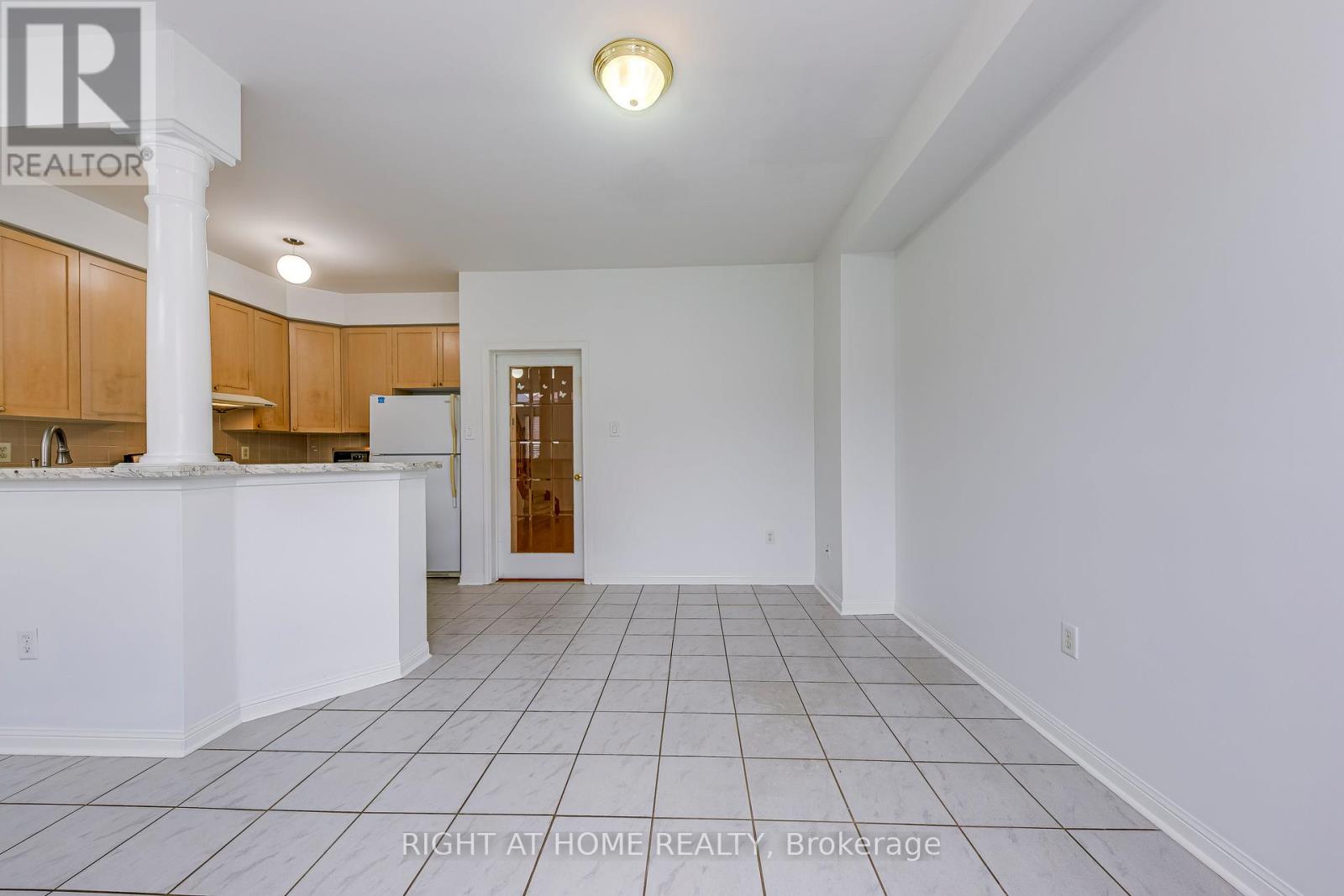 1348 Weir Chase, Mississauga, Ontario  L5V 2W9 - Photo 17 - W12693908