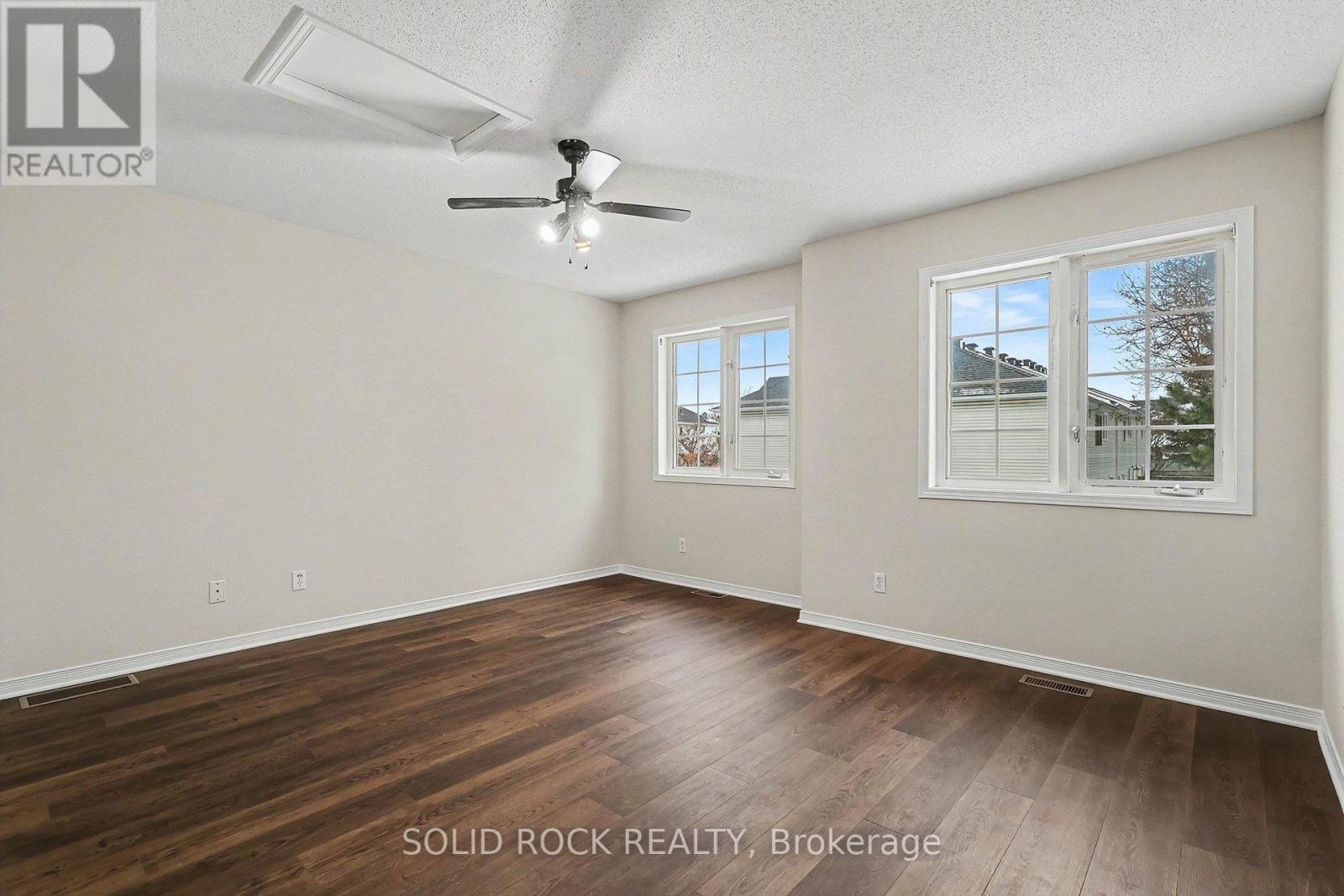 17 Festive Private, Ottawa, Ontario  K2C 4A2 - Photo 11 - X12697306