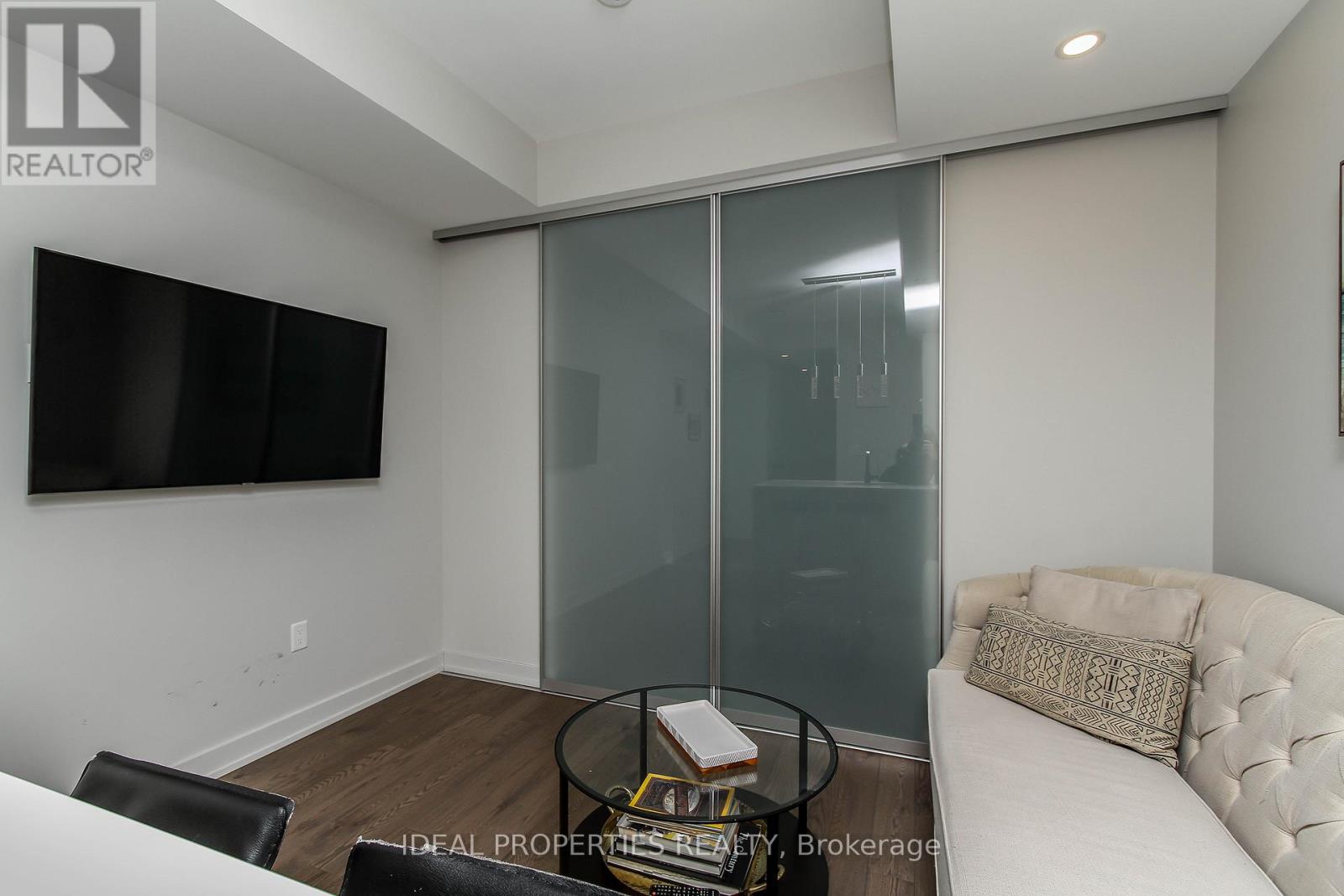 803 - 101 Queen Street, Ottawa, Ontario  K1P 5C7 - Photo 14 - X12697330