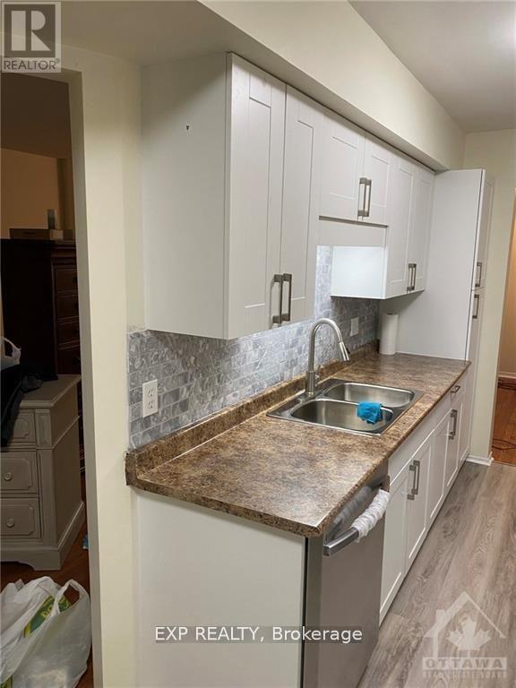 278 Stoneway Drive, Ottawa, Ontario  K2G 6B8 - Photo 5 - X12697344