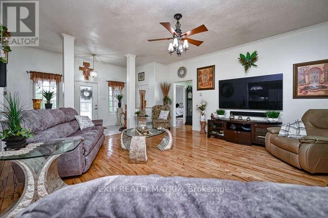 2573 Mitchell Street, Ottawa, Ontario  K0A 2P0 - Photo 11 - X12697458