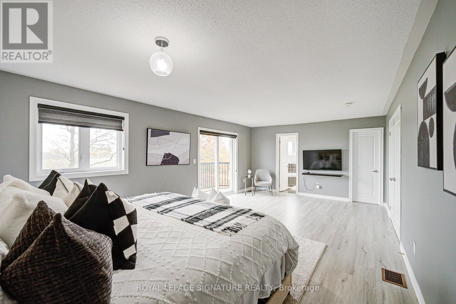 51 Todd Crescent, Southgate, Ontario  N0C 1B0 - Photo 17 - X12464436