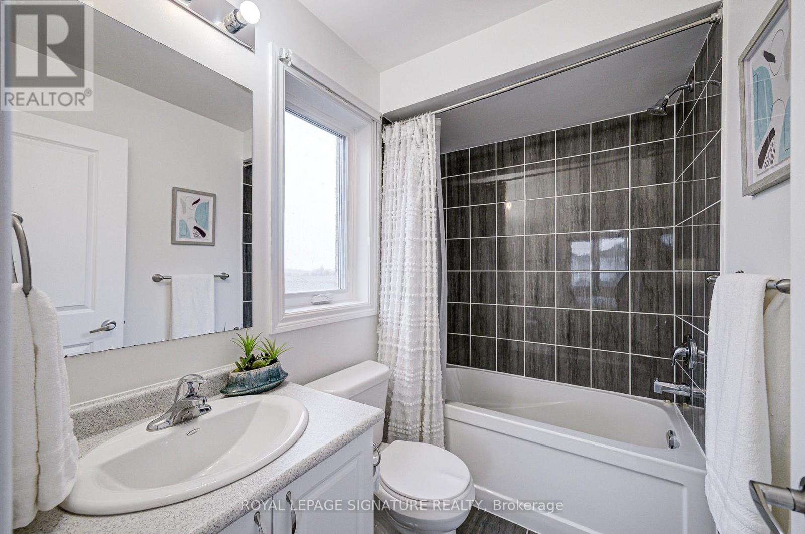 51 Todd Crescent, Southgate, Ontario  N0C 1B0 - Photo 22 - X12464436