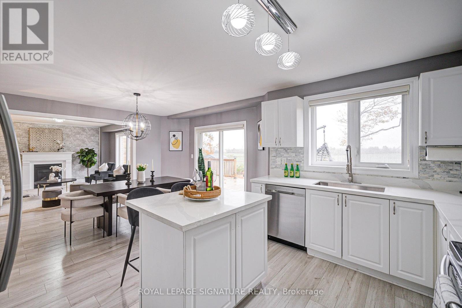 51 Todd Crescent, Southgate, Ontario  N0C 1B0 - Photo 12 - X12464436