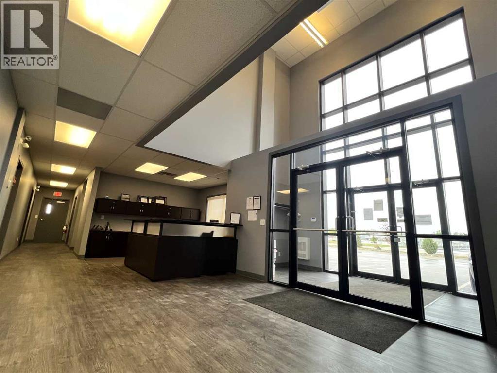 7915 Quinton Drive, Red Deer, Alberta  T4P 0V7 - Photo 2 - A2133648