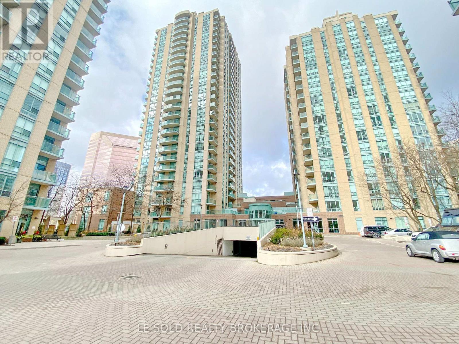 902 - 22 OLIVE AVENUE, Toronto, Ontario