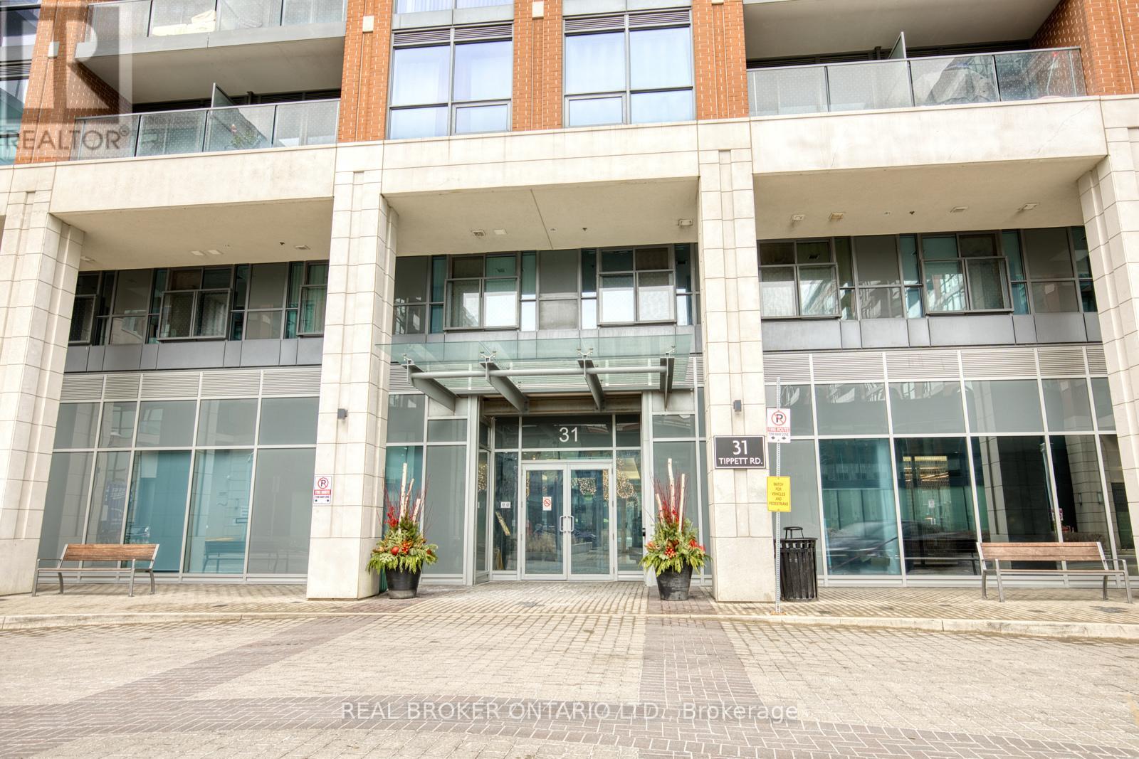 358 - 31 Tippett Road, Toronto, Ontario  M3H 0E7 - Photo 2 - C12697328