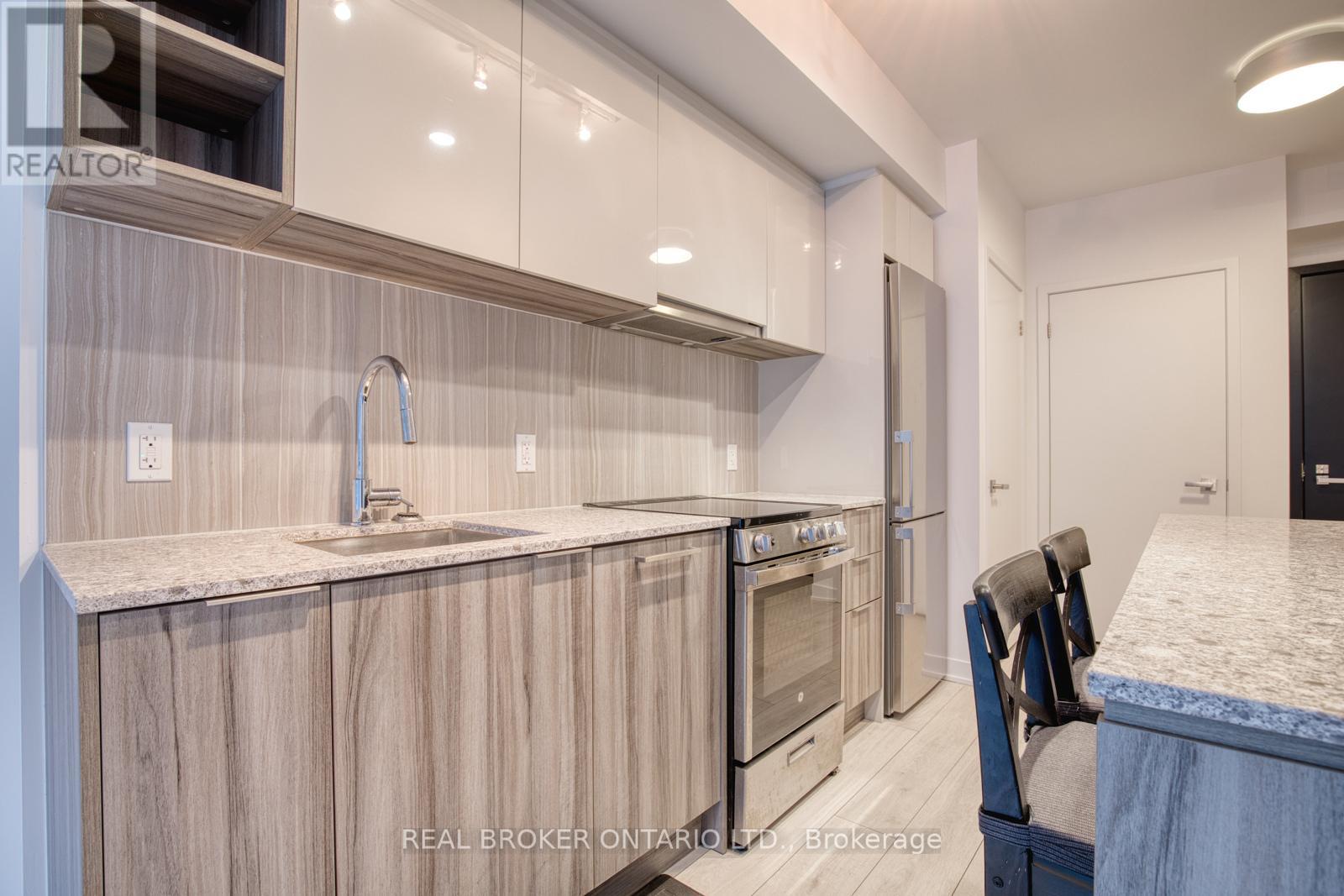 358 - 31 Tippett Road, Toronto, Ontario  M3H 0E7 - Photo 7 - C12697328