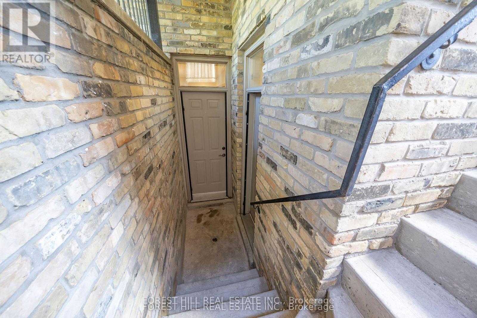 Bsmt B - 106 Nipigon Avenue, Toronto, Ontario  M2M 2W2 - Photo 3 - C12697456