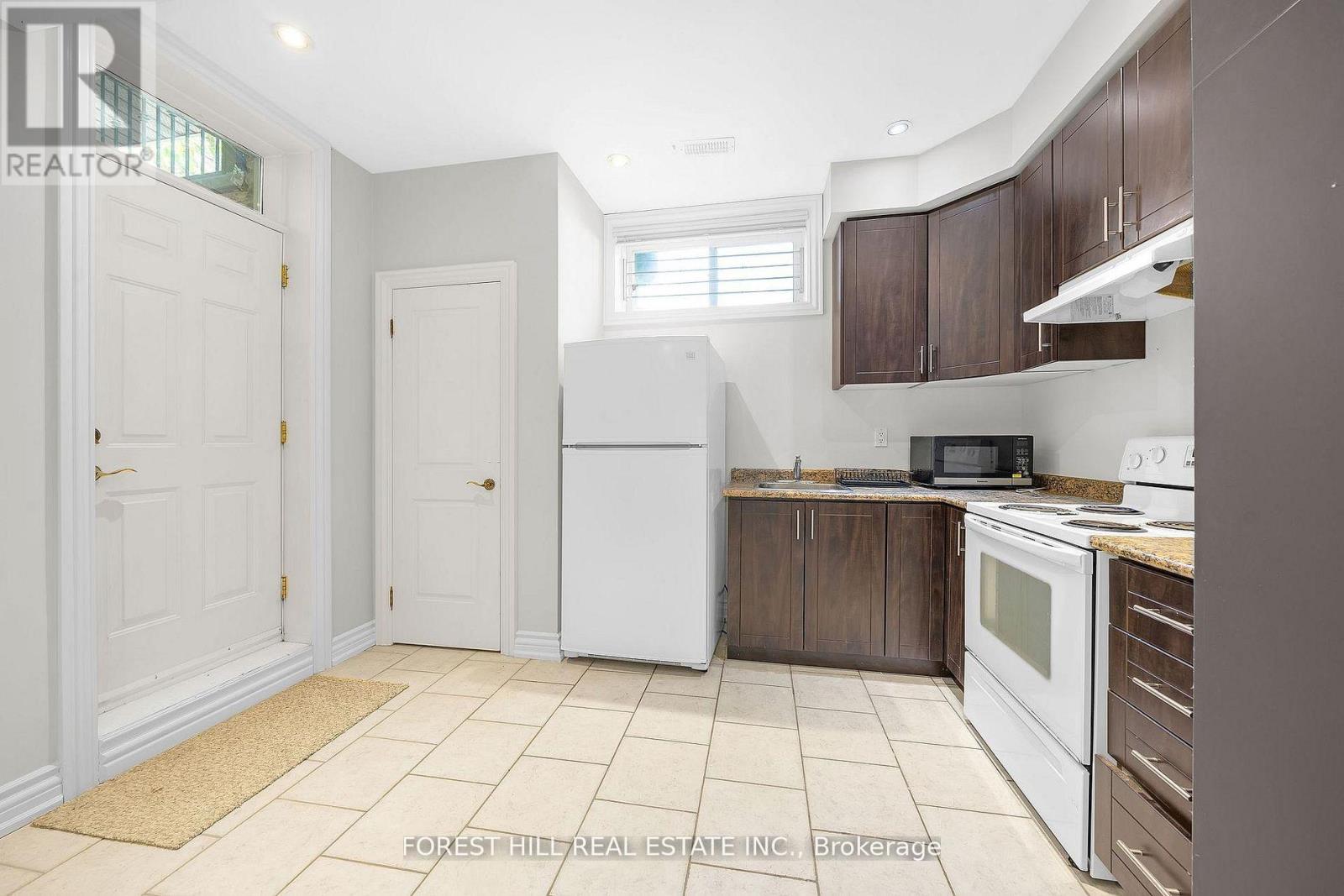 Bsmt B - 106 Nipigon Avenue, Toronto, Ontario  M2M 2W2 - Photo 4 - C12697456