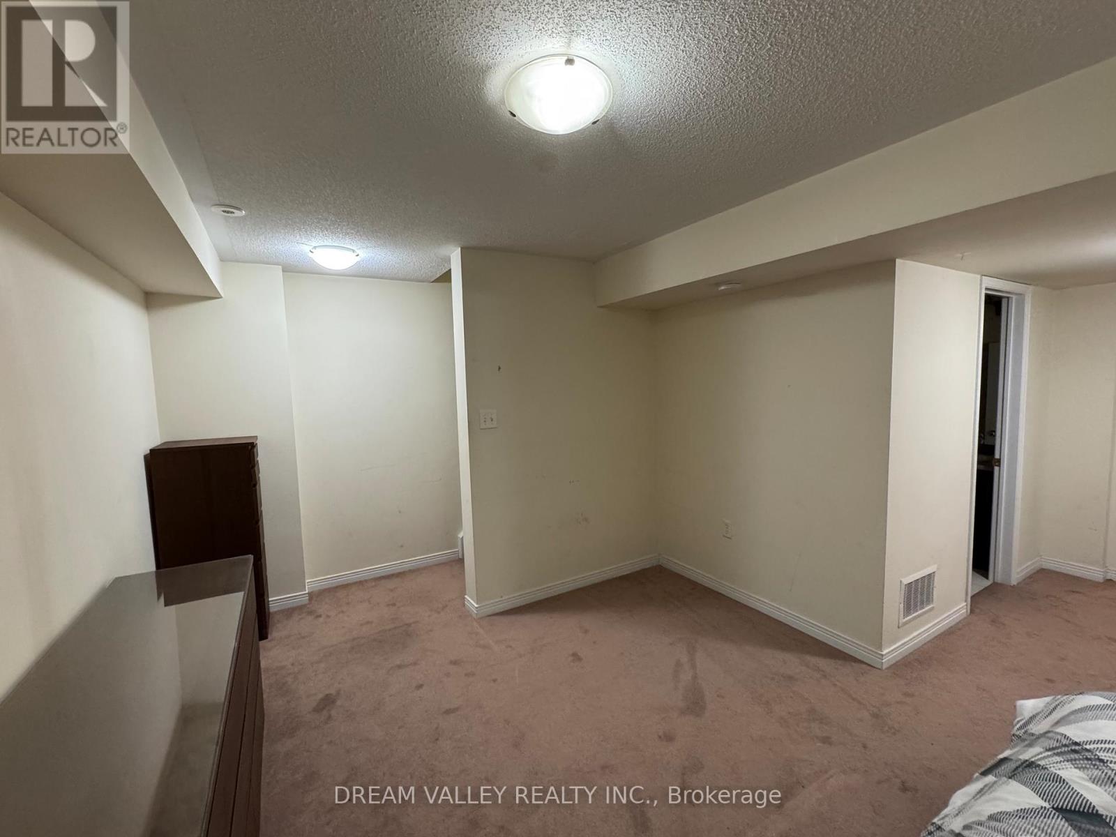 Bsmt - 99 Pilkington Drive, Toronto, Ontario  M1L 0A4 - Photo 7 - E12697416