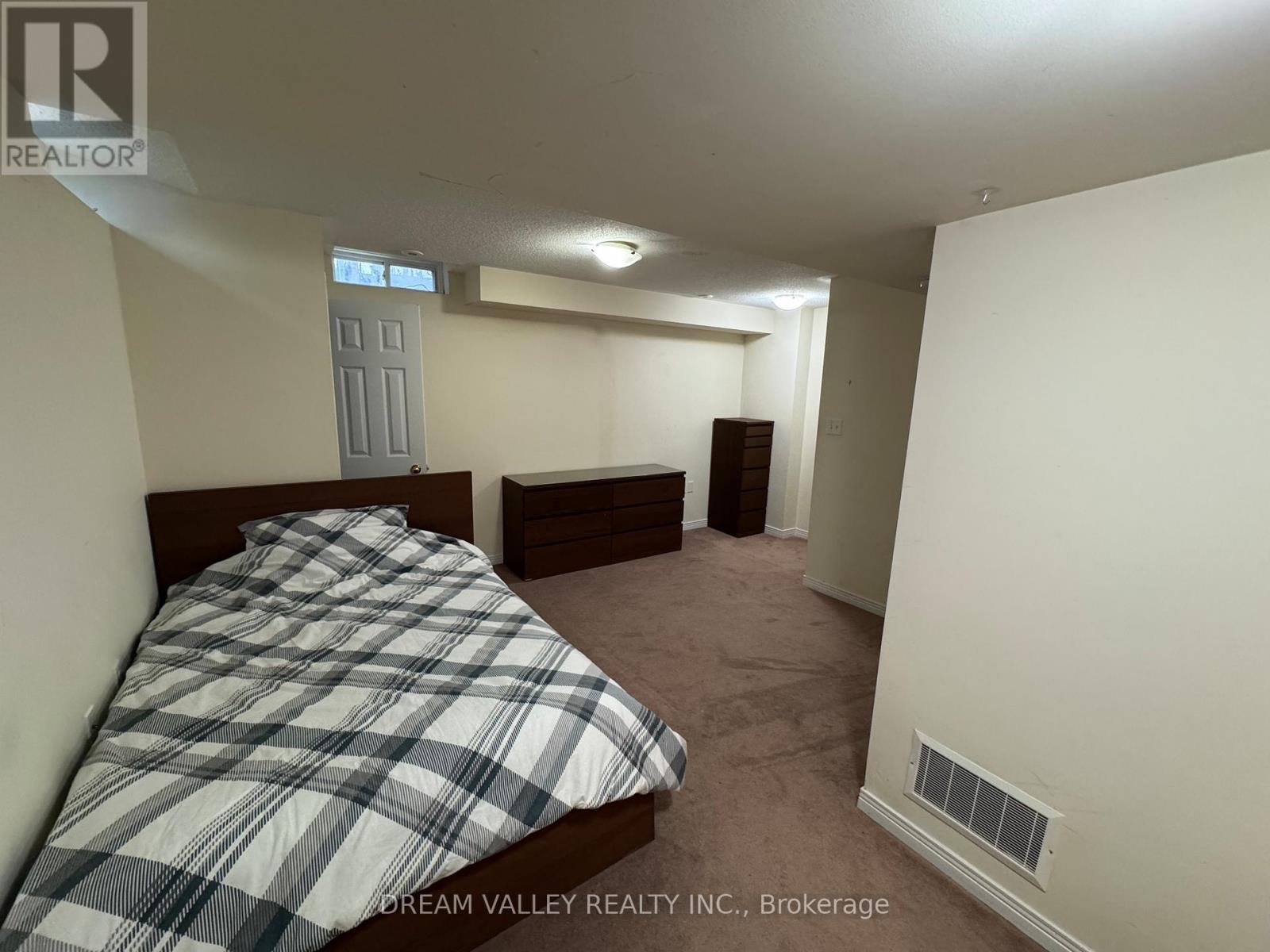 Bsmt - 99 Pilkington Drive, Toronto, Ontario  M1L 0A4 - Photo 9 - E12697416