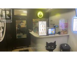 201 DUNDAS STREET W, Toronto, Ontario