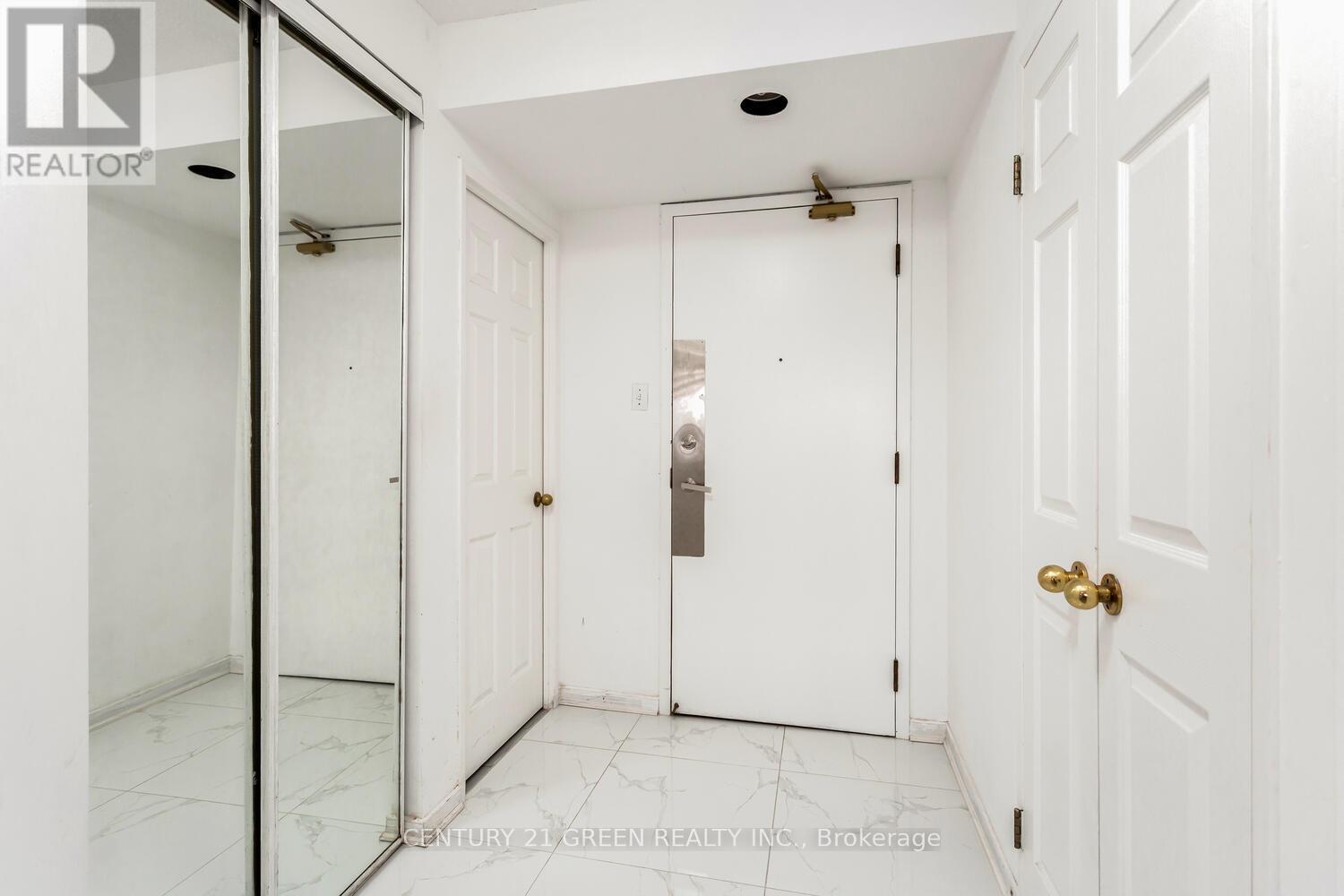 1004 - 6 Humberline Drive, Toronto, Ontario  M9W 6X8 - Photo 17 - W12634152