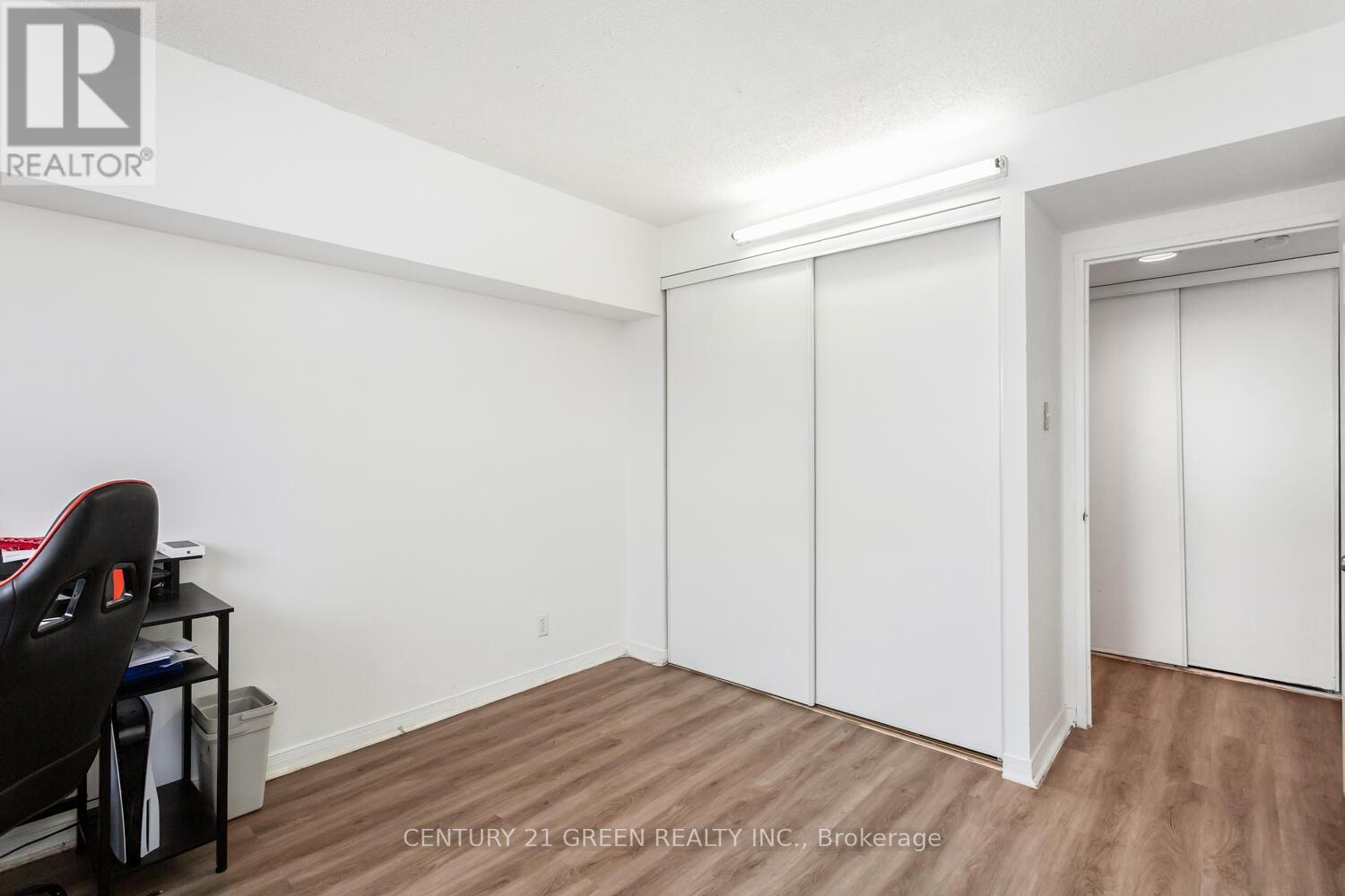 1004 - 6 Humberline Drive, Toronto, Ontario  M9W 6X8 - Photo 40 - W12634152