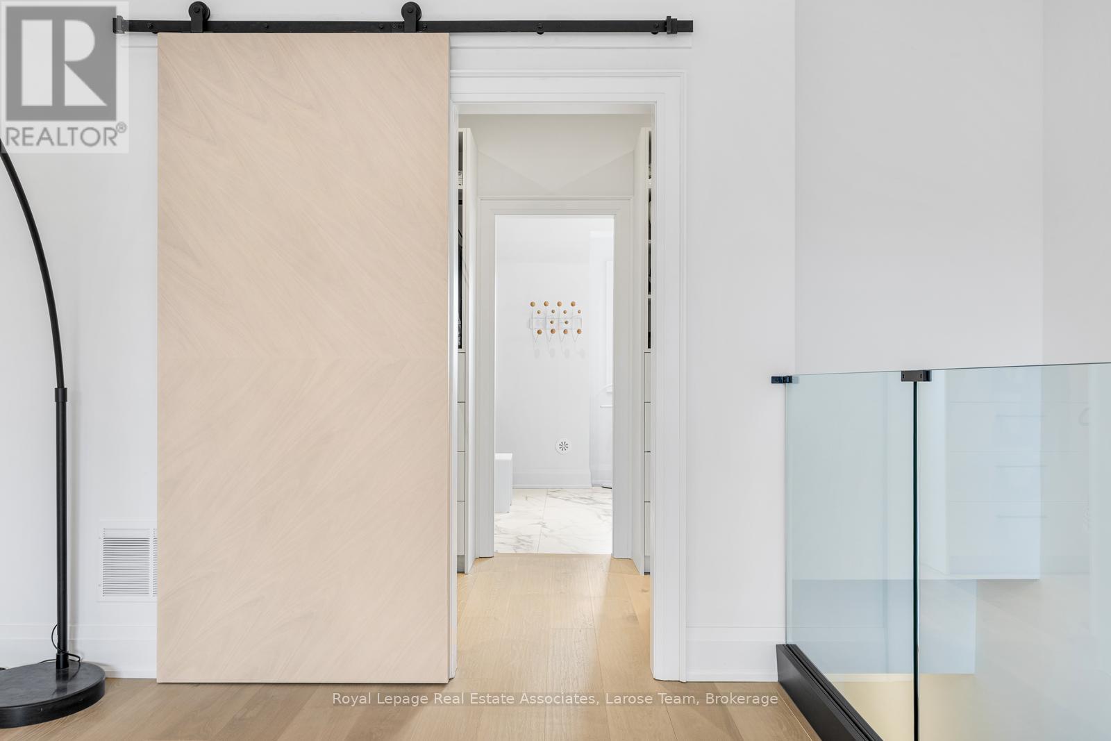 24 - 10 Lunar Crescent, Mississauga, Ontario  L5M 2P6 - Photo 14 - W12697076