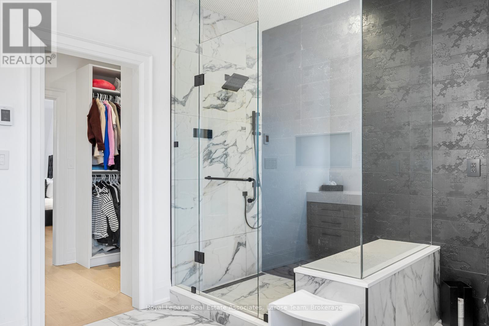 24 - 10 Lunar Crescent, Mississauga, Ontario  L5M 2P6 - Photo 19 - W12697076