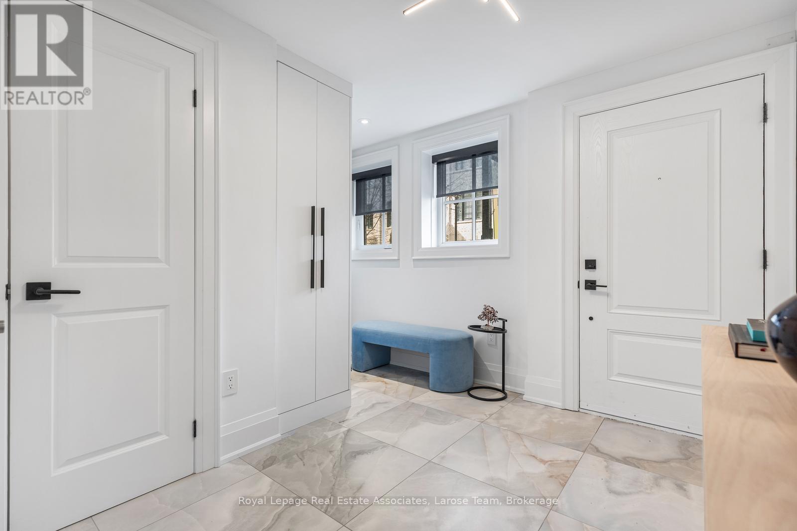 24 - 10 Lunar Crescent, Mississauga, Ontario  L5M 2P6 - Photo 25 - W12697076