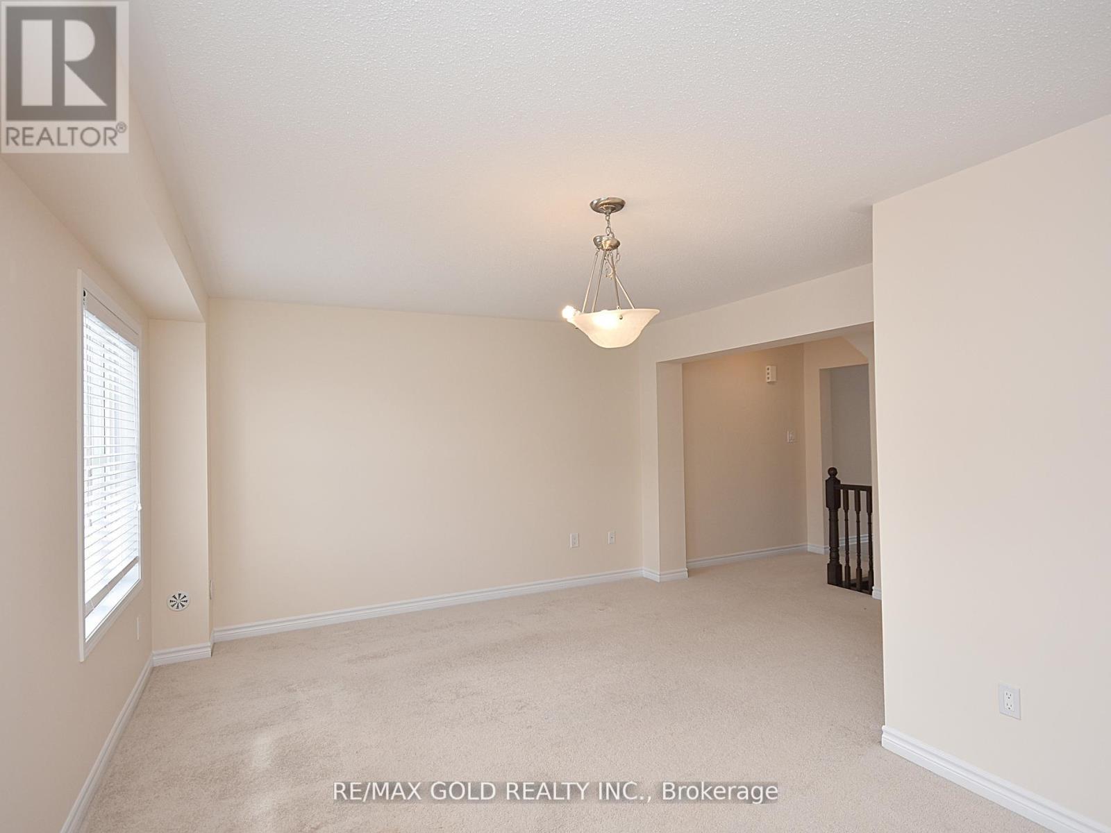 75 Metro Crescent, Brampton, Ontario  L7A 4P2 - Photo 4 - W12695698