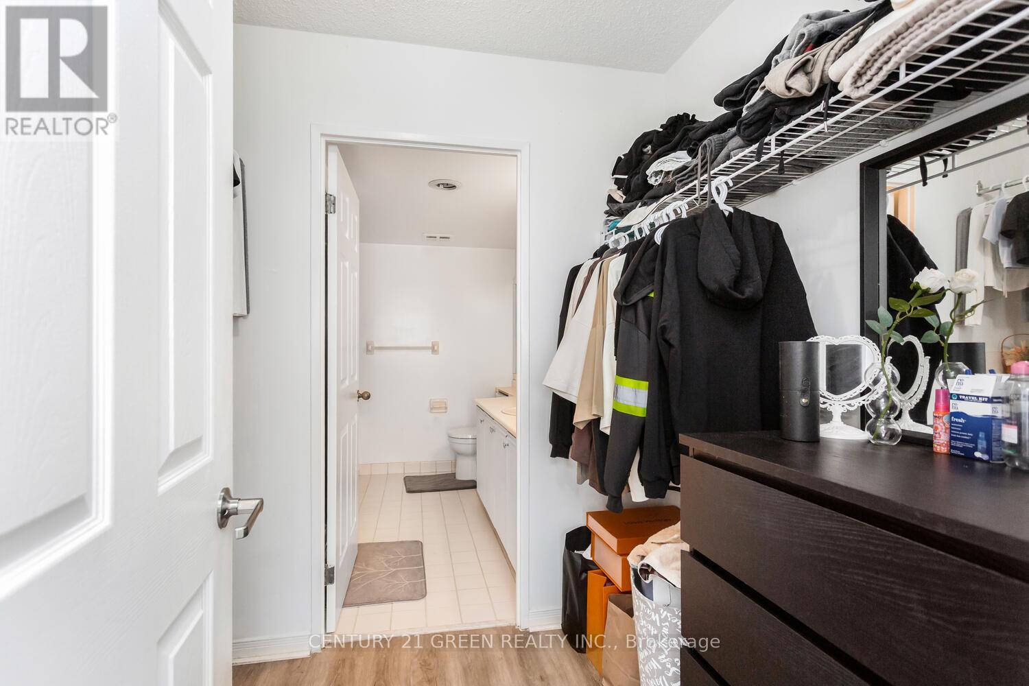 1004 - 6 Humberline Drive, Toronto, Ontario  M9W 6X8 - Photo 34 - W12634152