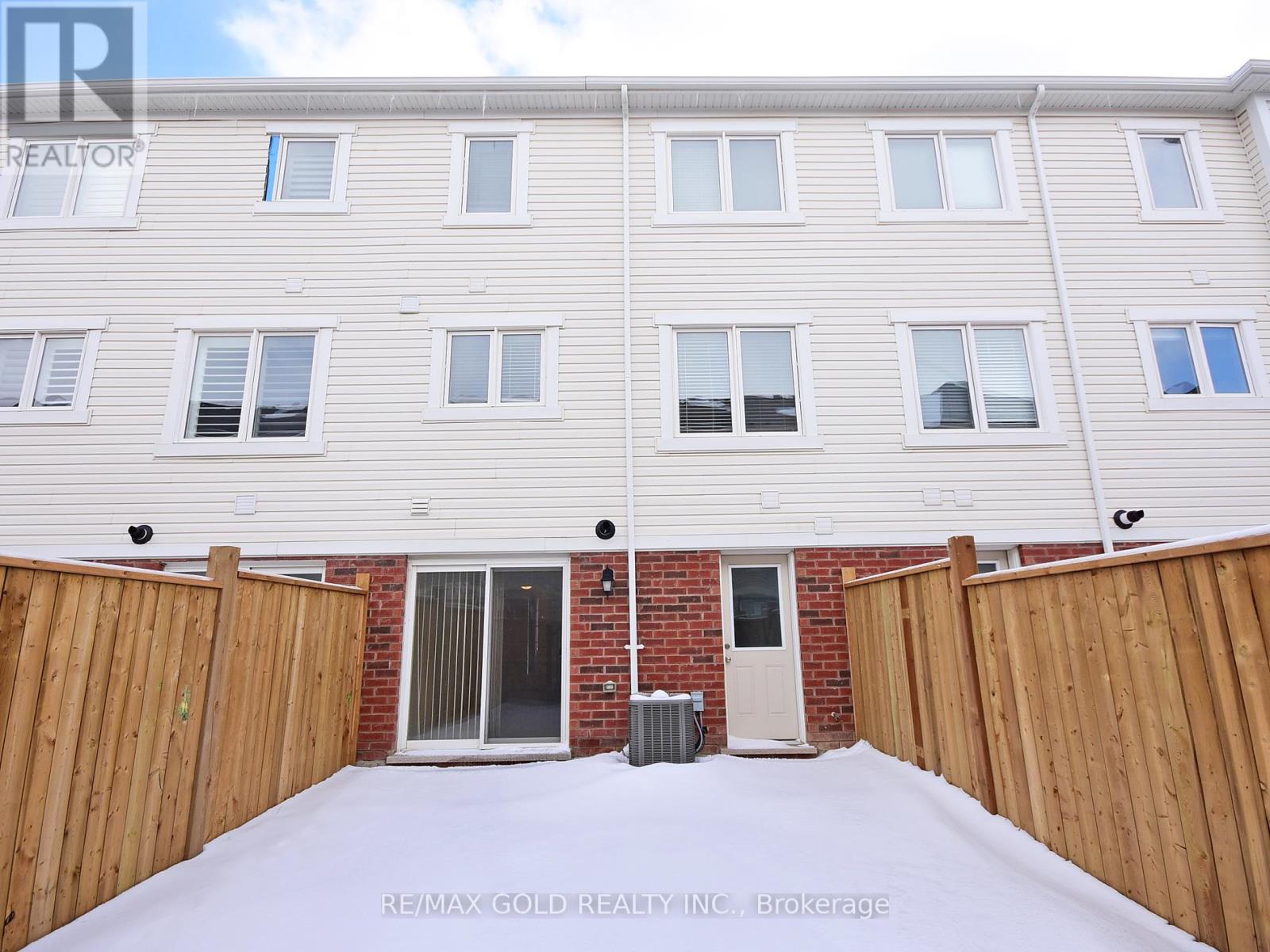 75 Metro Crescent, Brampton, Ontario  L7A 4P2 - Photo 16 - W12695698