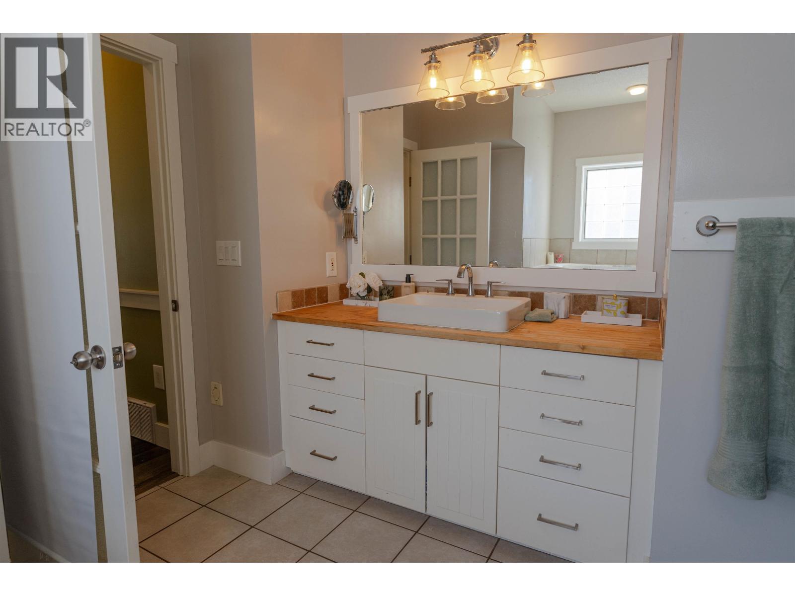 8723 109 Avenue, Fort St. John, British Columbia  V1J 7E6 - Photo 10 - R3079022