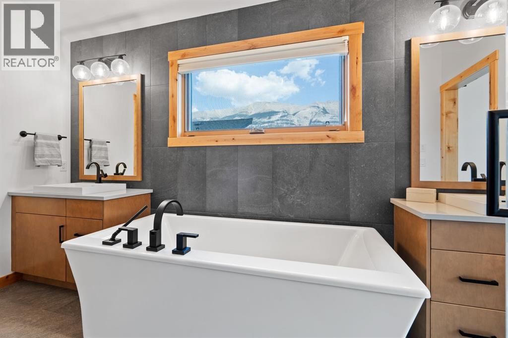 232 Stewart Creek Rise, Canmore, Alberta  T1W 0L8 - Photo 21 - A2252436