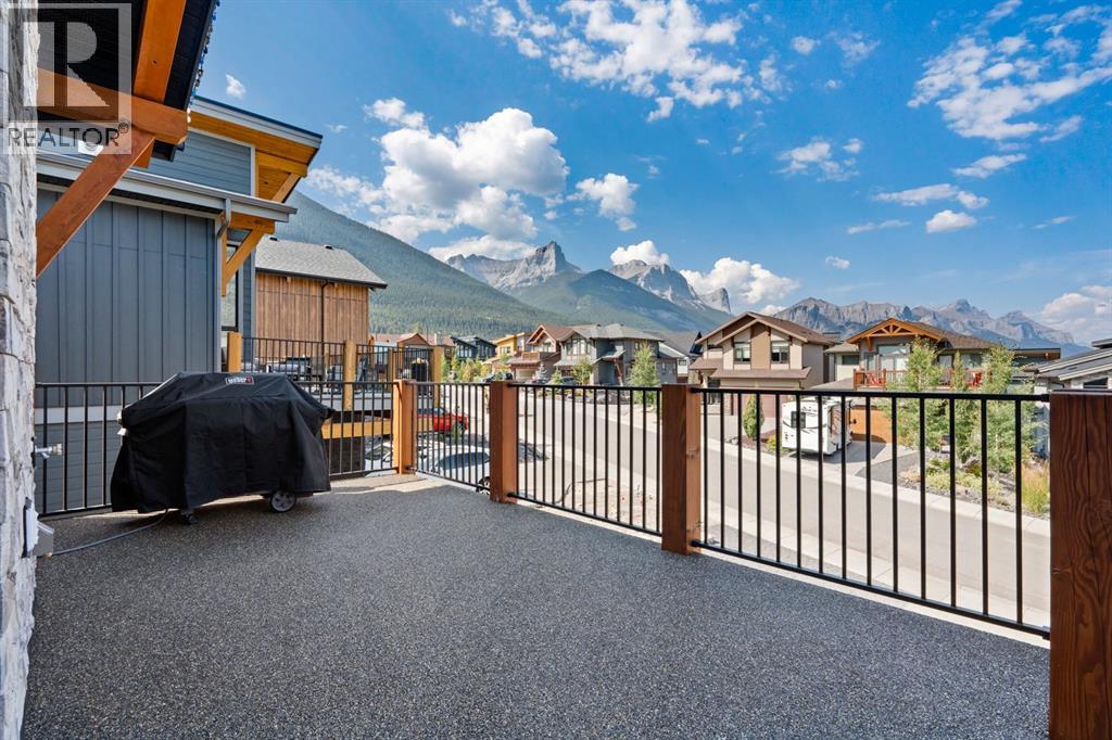 232 Stewart Creek Rise, Canmore, Alberta  T1W 0L8 - Photo 9 - A2252436