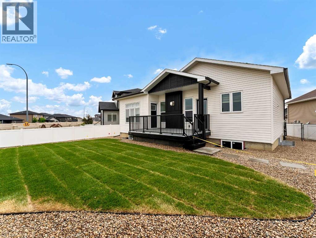 32 Somerside Way Se, Medicine Hat, Alberta  T1B 0M1 - Photo 48 - A2274444