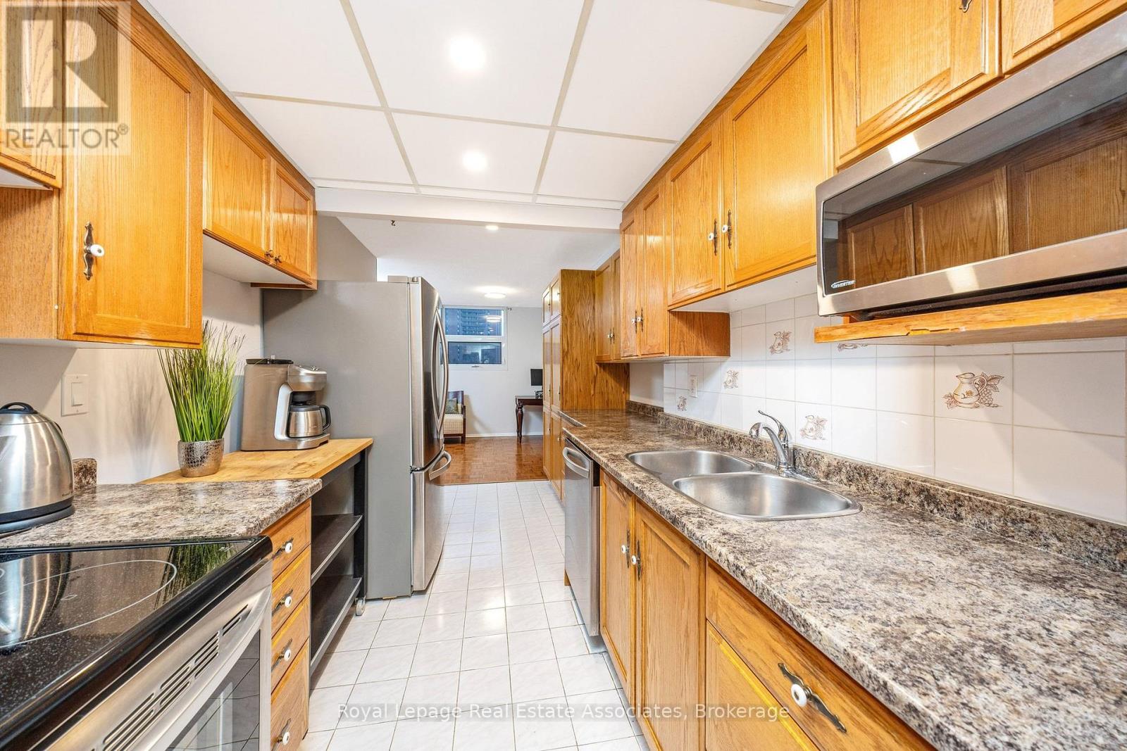 502 - 299 Mill Road, Toronto, Ontario  M9C 4V9 - Photo 7 - W12697324