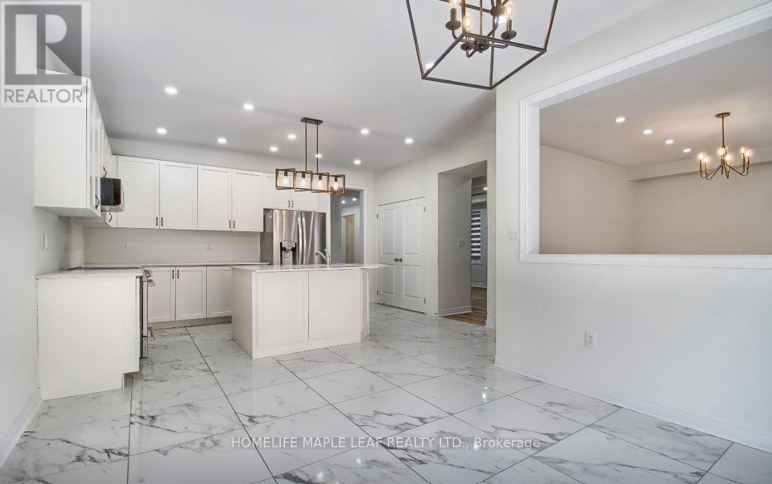 48 Farringdon Crescent, Brampton, Ontario  L7A 0B7 - Photo 12 - W12697340