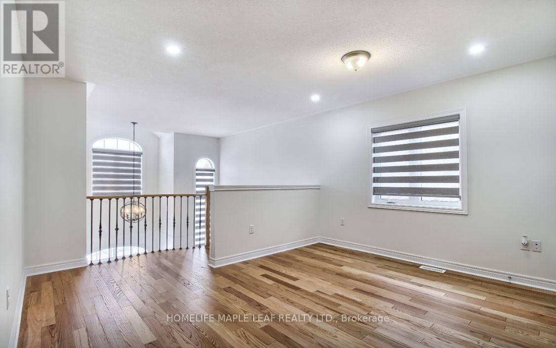 48 Farringdon Crescent, Brampton, Ontario  L7A 0B7 - Photo 17 - W12697340