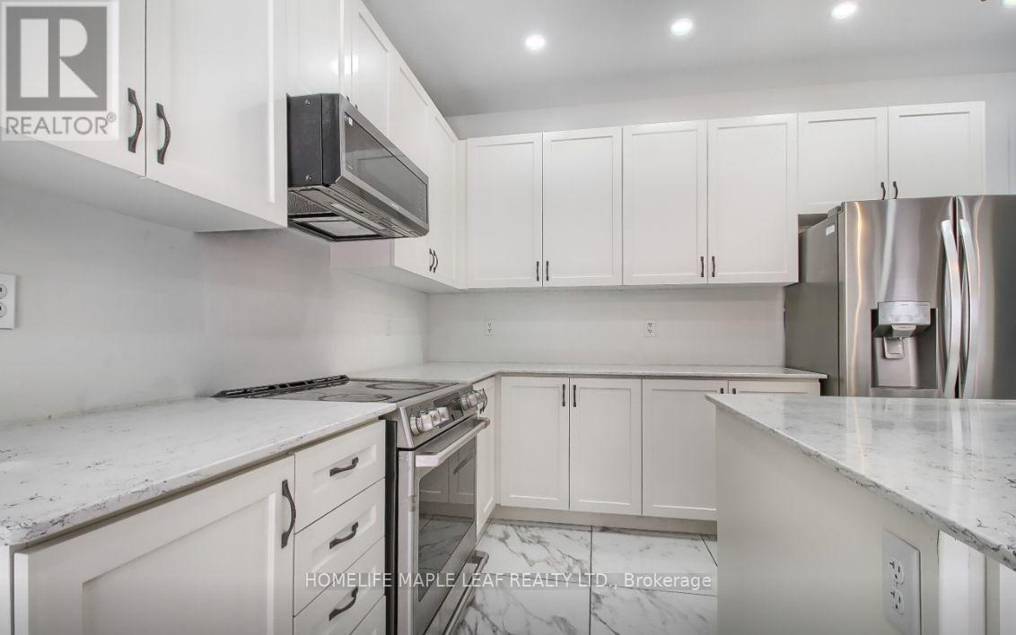 48 Farringdon Crescent, Brampton, Ontario  L7A 0B7 - Photo 9 - W12697340