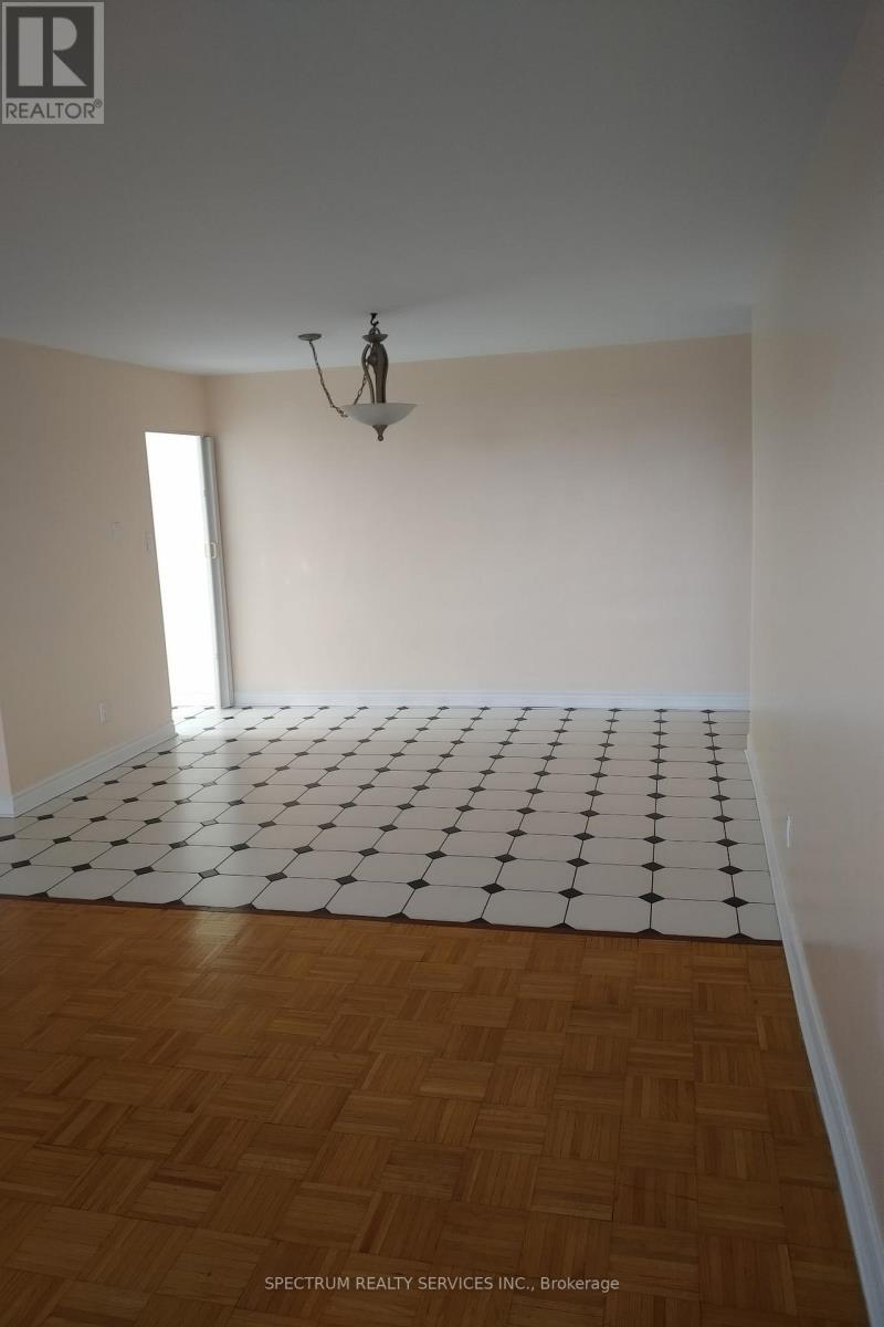 601 - 2961 Dufferin Street, Toronto, Ontario  M6B 3T2 - Photo 12 - W12697360