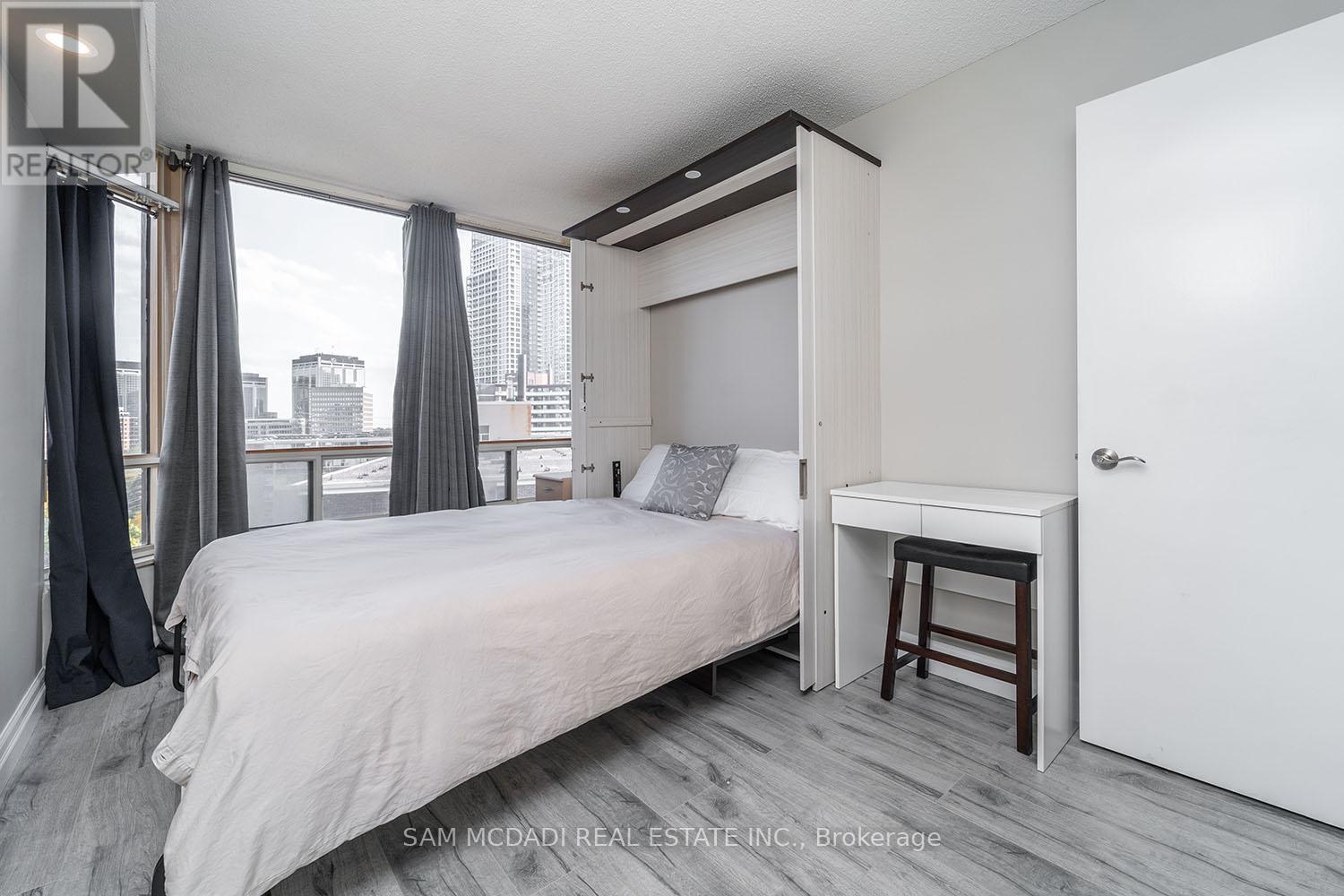 909 - 1300 Islington Avenue, Toronto, Ontario  M9A 5C4 - Photo 17 - W12697406