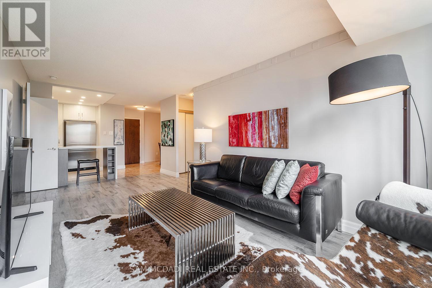 909 - 1300 Islington Avenue, Toronto, Ontario  M9A 5C4 - Photo 9 - W12697406