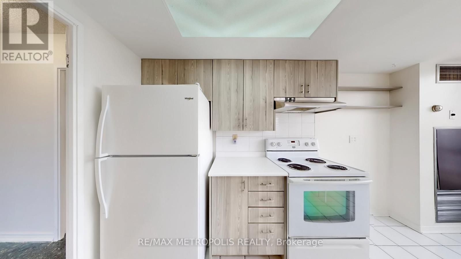 1512 - 75 King Street E, Mississauga, Ontario  L5A 4G5 - Photo 15 - W12697464