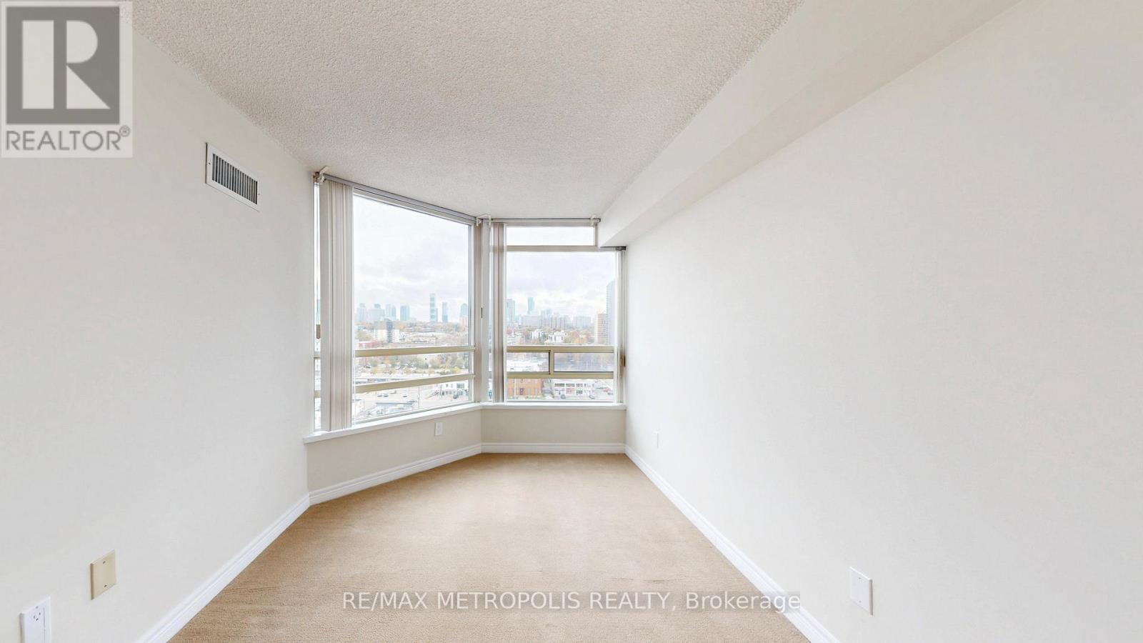 1512 - 75 King Street E, Mississauga, Ontario  L5A 4G5 - Photo 25 - W12697464