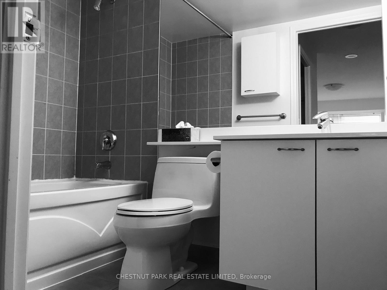 810 - 1403 Royal York Road, Toronto, Ontario  M9P 0A1 - Photo 6 - W12697474