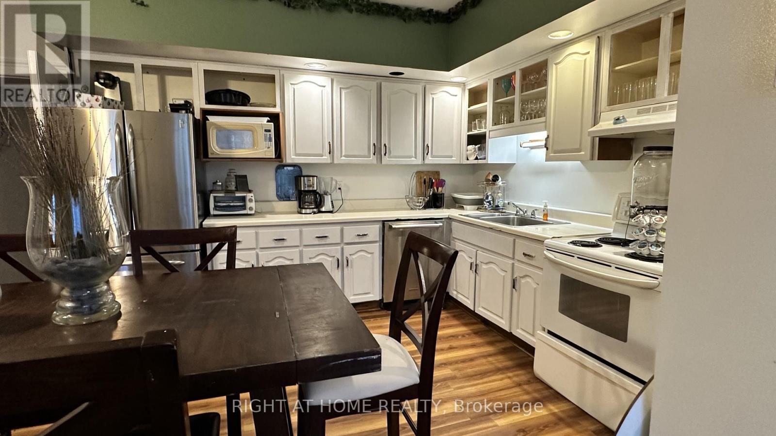 545 Dundas Street E, Hamilton, Ontario  L8B 0G7 - Photo 14 - X12697348