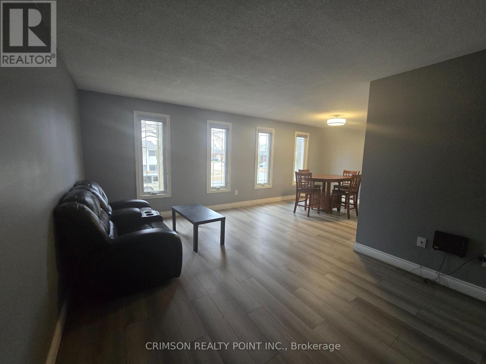 6497 Charnwood Avenue, Niagara Falls, Ontario  L2H 1Y8 - Photo 7 - X12697448
