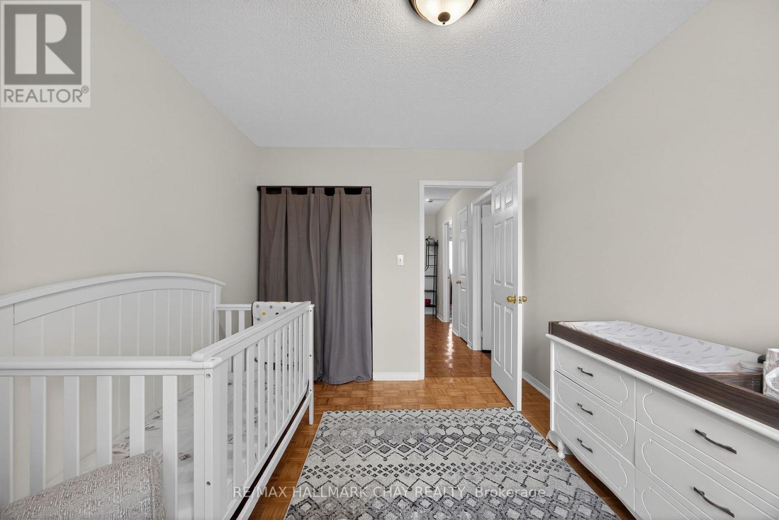 11 Mckinnon Court, Newmarket, Ontario  L3Y 8L6 - Photo 19 - N12697432