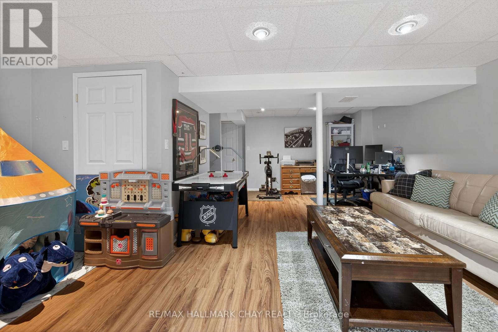 11 Mckinnon Court, Newmarket, Ontario  L3Y 8L6 - Photo 23 - N12697432