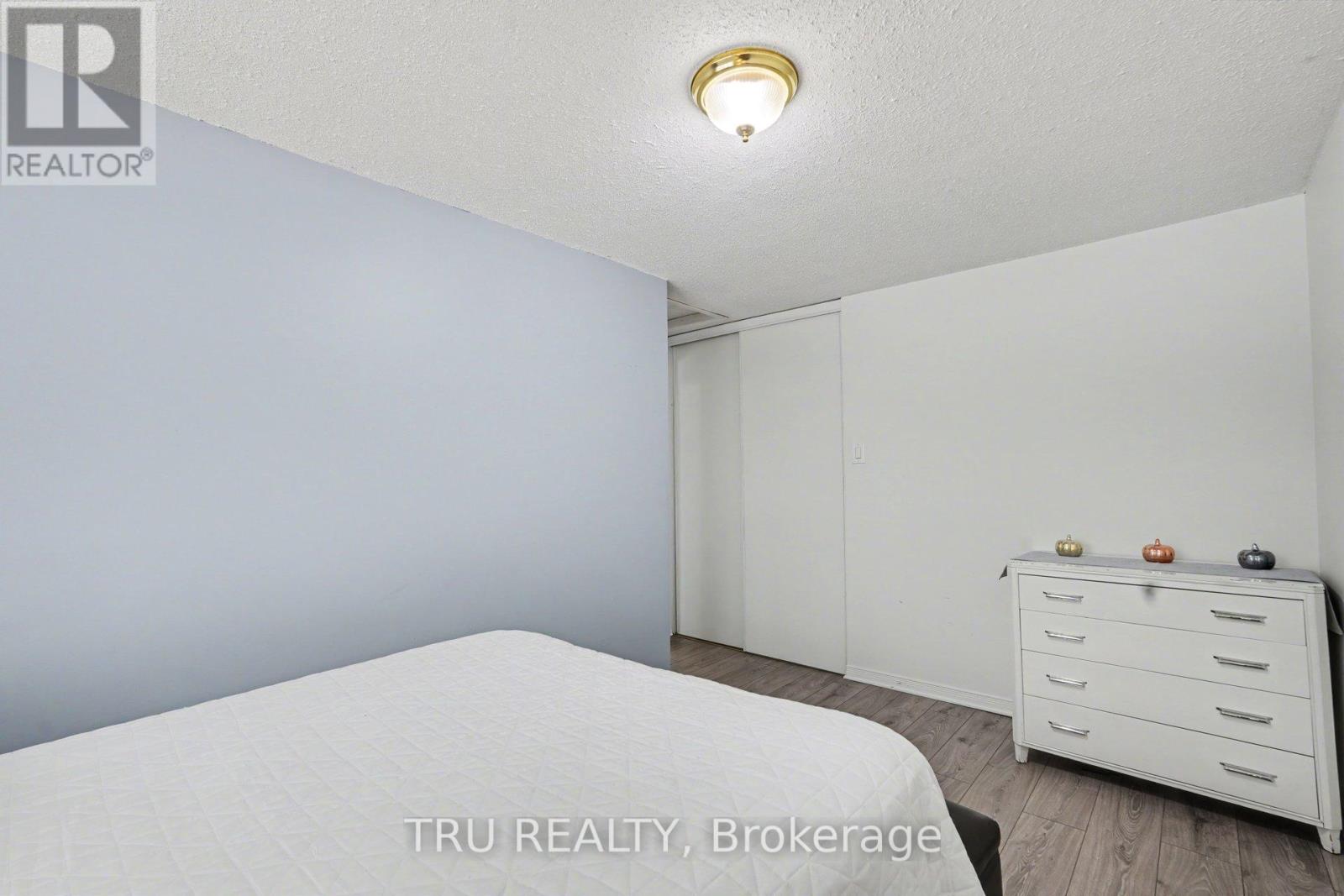 463f Moodie Drive, Ottawa, Ontario  K2H 8T7 - Photo 14 - X12697506