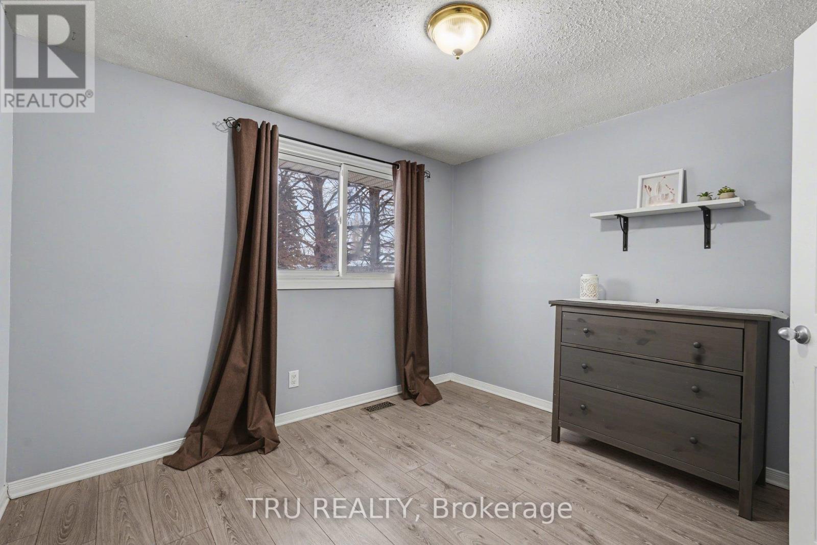 463f Moodie Drive, Ottawa, Ontario  K2H 8T7 - Photo 15 - X12697506