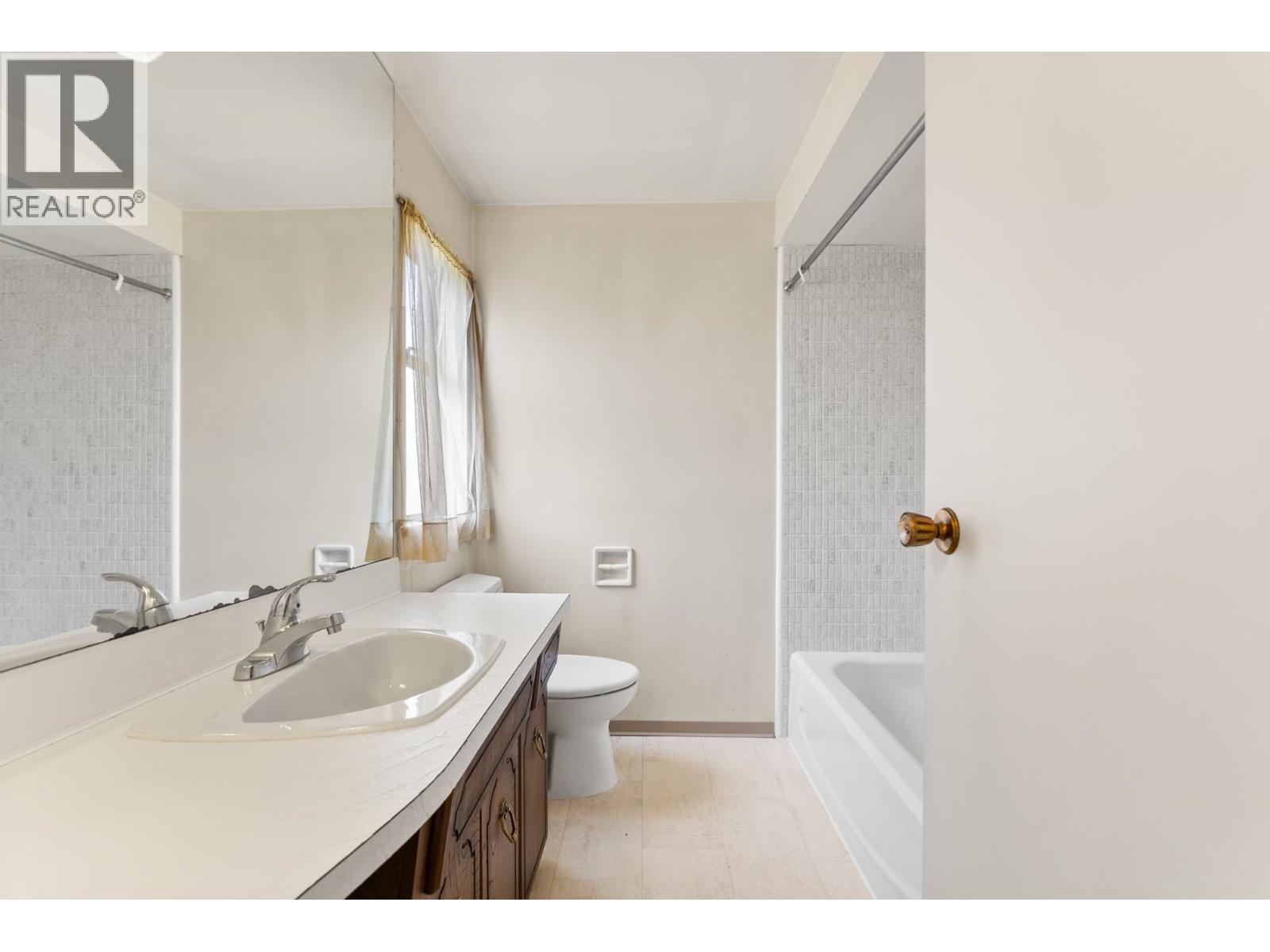 5620 Plover Court, Richmond, British Columbia  V7E 4K2 - Photo 32 - R3079645