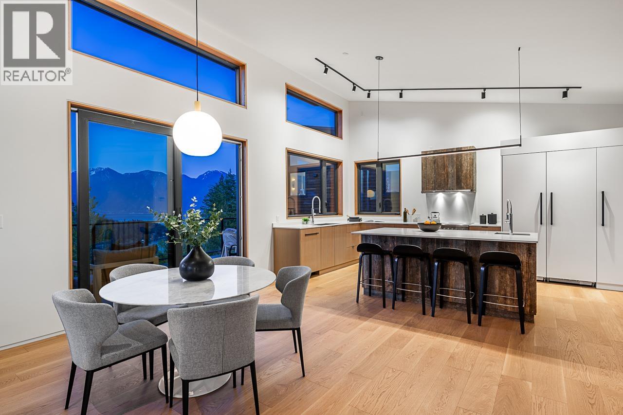 885 Rivendell Drive, Bowen Island, British Columbia  V0N 1G0 - Photo 11 - R3079649