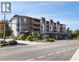 875 GIBSONS WAY, Gibsons, British Columbia