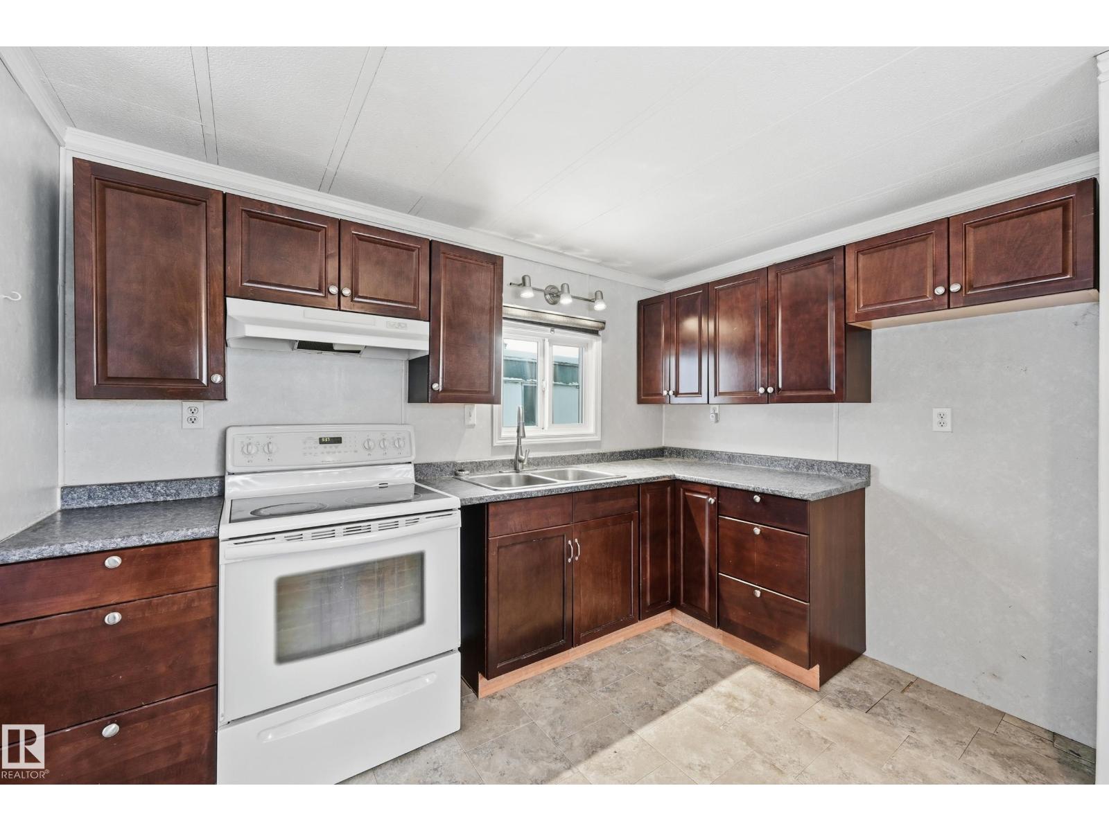 5132 50 St, Onoway, Alberta  T0E 1V0 - Photo 10 - E4470034