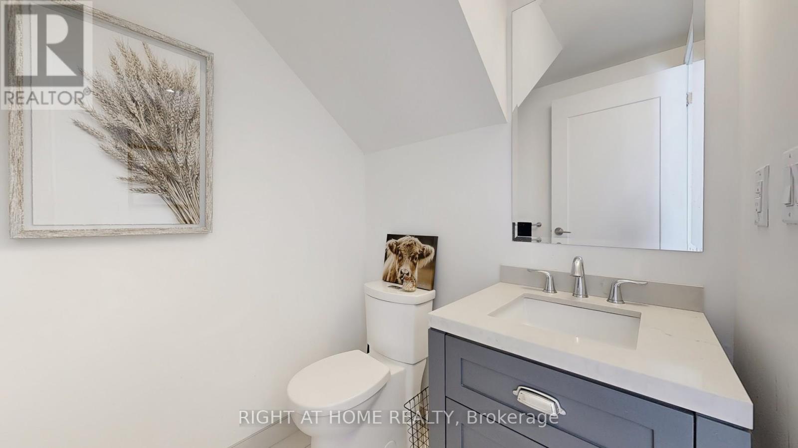 Th-112 - 25 Malcolm Road, Toronto, Ontario  M4G 0C1 - Photo 12 - C12697488